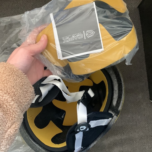 Capix yellow helmet brand new with padding - Picture 3 of 6